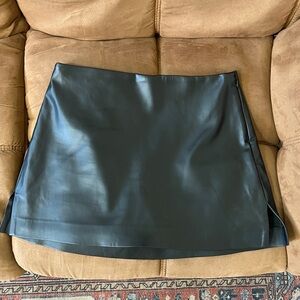 Express High Waisted Faux Leather Mini Skort- Size 6
